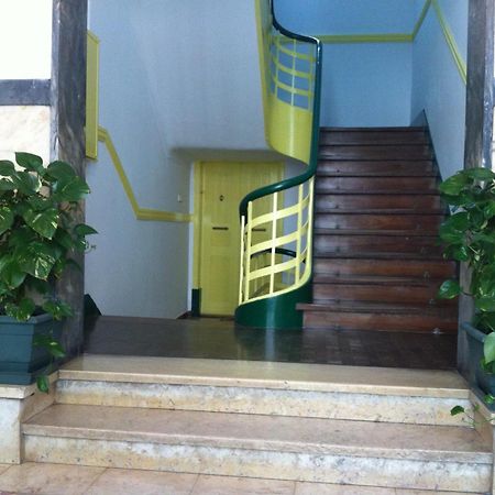 Hotel Residencial Valentina Lissabon Exterior foto Entrance to the museum